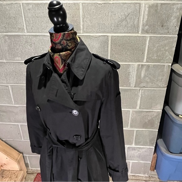 Norma Kamali Jackets & Blazers - Norma Kamali lightweight trench coat.